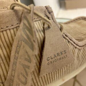 Clarks Desert Nomad Corduroy Suede Sand Women's Size 10.5